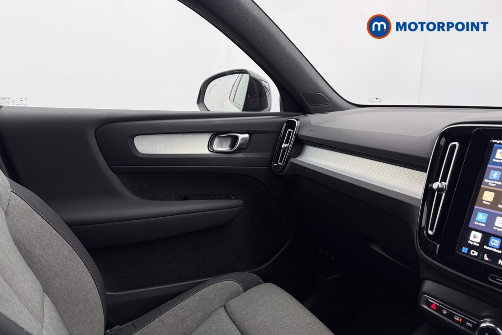 Used Volvo XC40 2023 for sale - 77615610: Photo 23