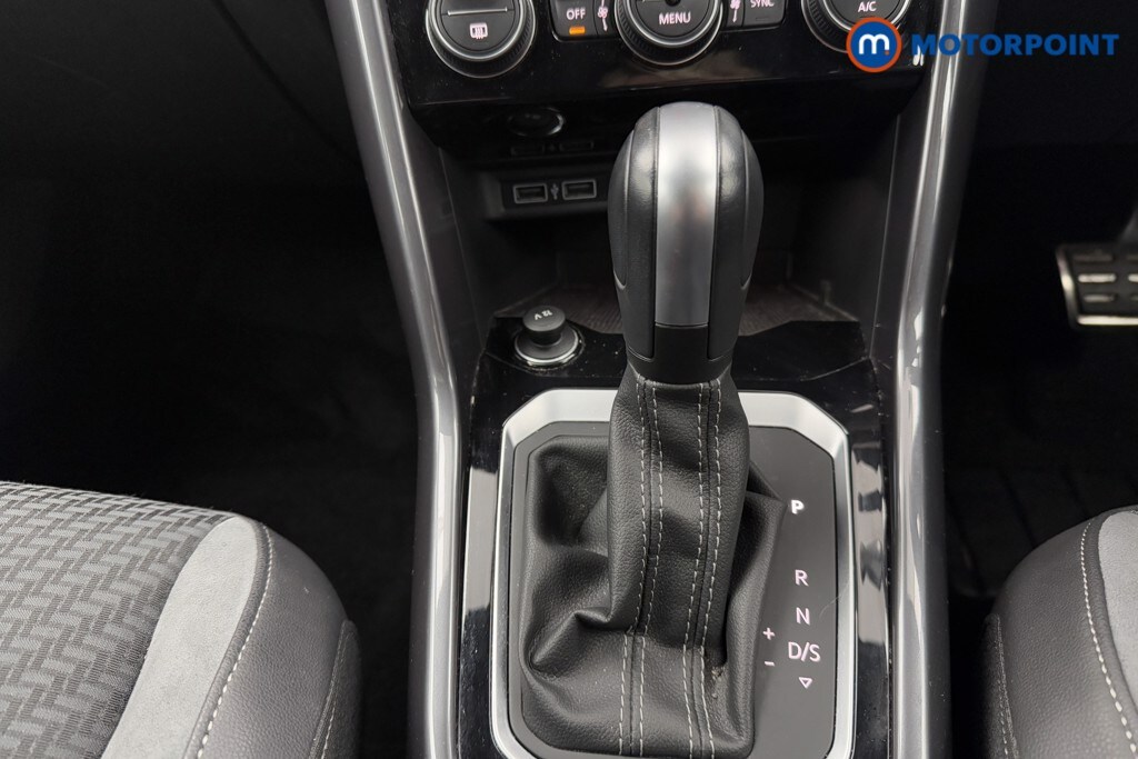 Used Volkswagen T-Roc 2020 for sale - 77446504: Photo 23