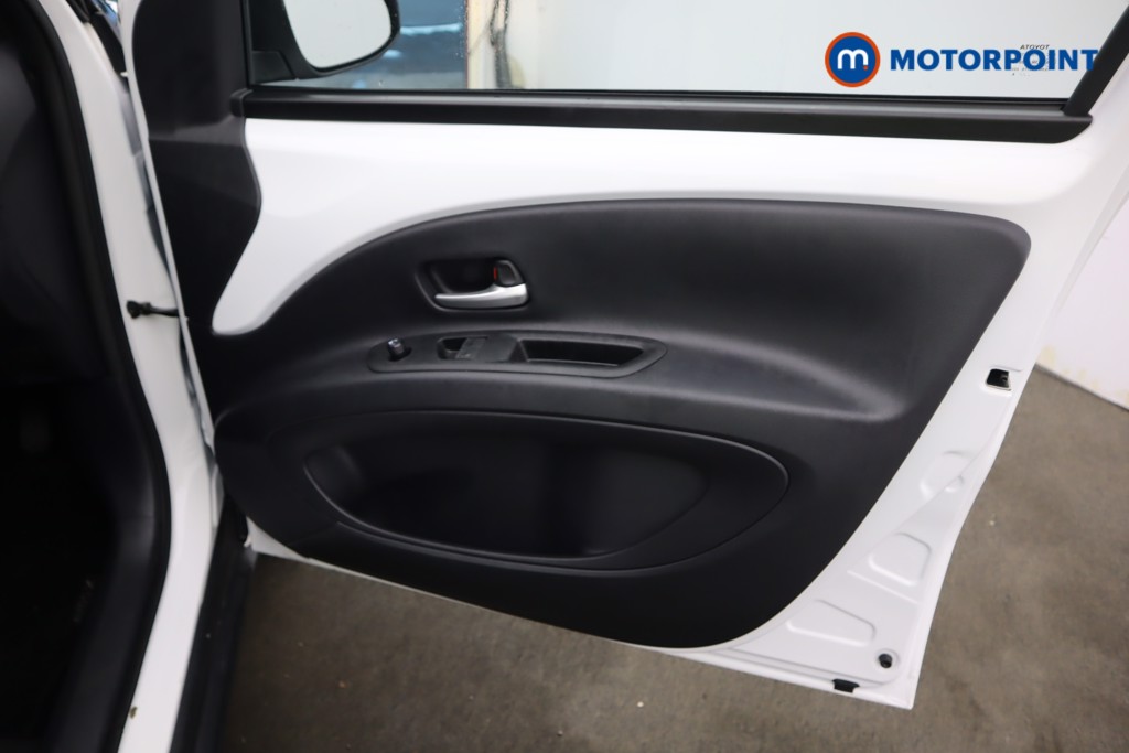 Used Toyota Aygo X 2024 for sale - 76636857: Photo 25