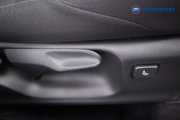 Used Toyota C-HR 2023 for sale - 76222844: Photo 21