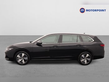 Used Volkswagen Passat 2025 for sale - 78718137: Photo