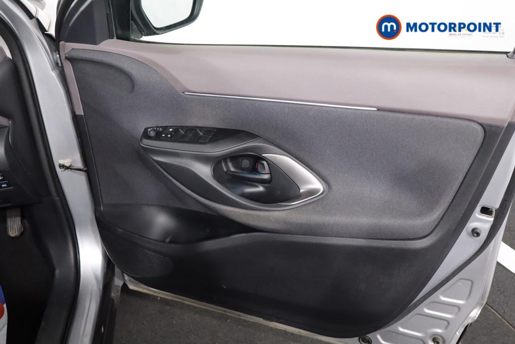 Used Toyota Yaris Cross 2022 for sale - 76286035: Photo 9