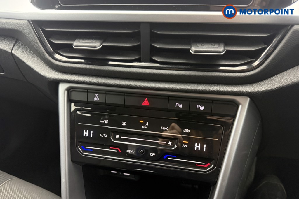 Used Volkswagen T-Roc 2023 for sale - 77804662: Photo 11