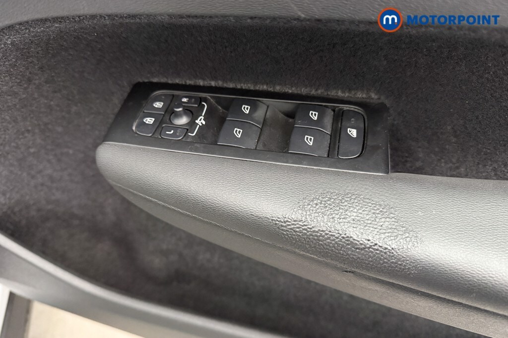 Used Volvo XC40 for sale - 77674931: Photo 26