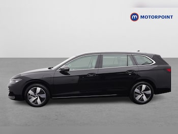 Used Volkswagen Passat 2025 for sale - 75660892: Photo