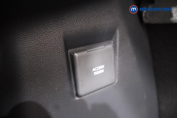 Used Toyota C-HR 2024 for sale - 75960338: Photo 32
