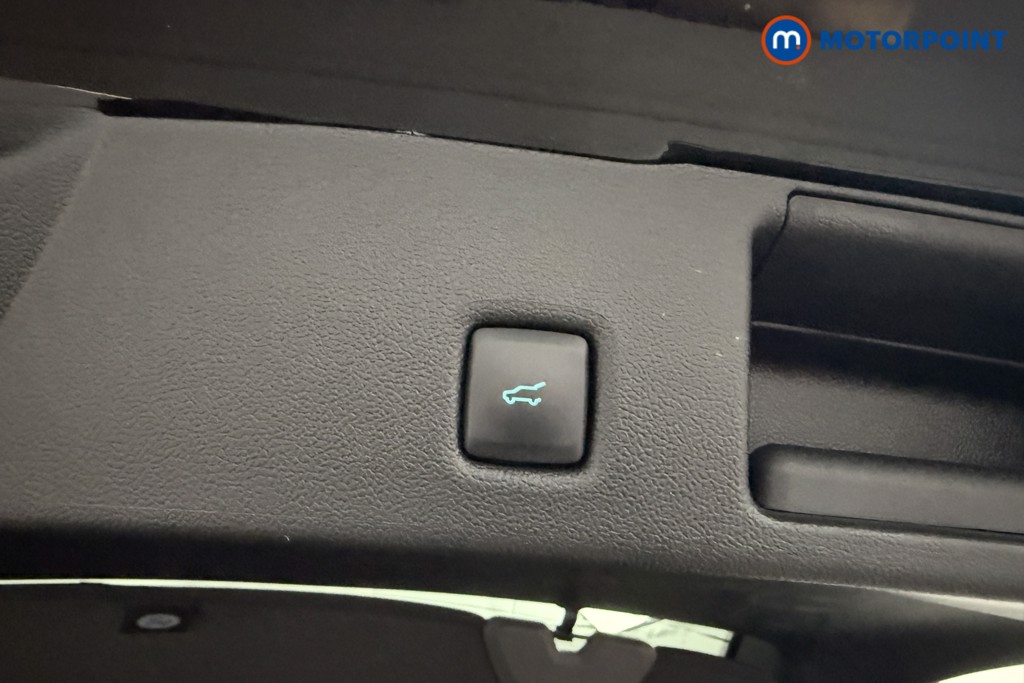 Used Ford Kuga 2022 for sale - 77354754: Photo 40