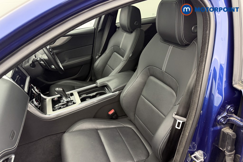 Used Jaguar XE 2023 for sale - 76946300: Photo 23