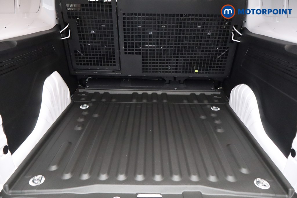 Used Citroen Berlingo 2025 for sale - 76442521: Photo 25