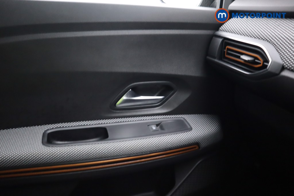 Used Dacia Sandero Stepway 2022 for sale - 76394685: Photo 19