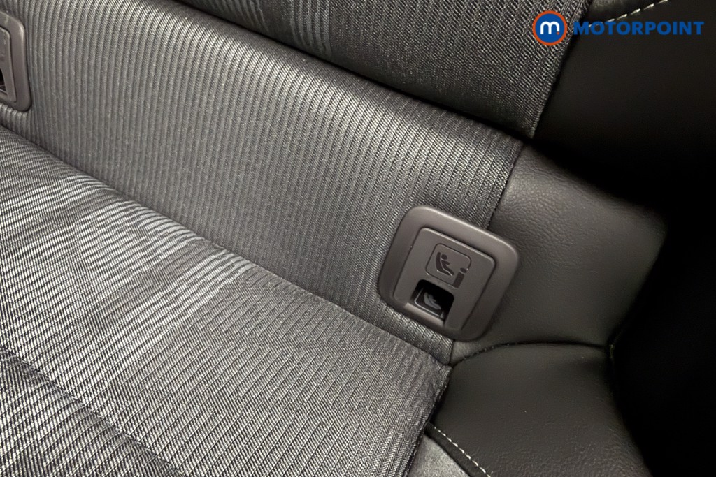 Used Volkswagen T-Roc 2025 for sale - 77168170: Photo 32