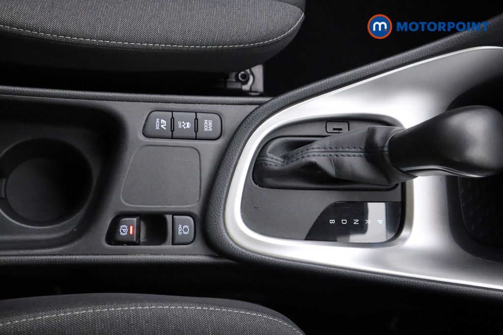 Used Toyota Yaris 2022 for sale - 76278783: Photo 12