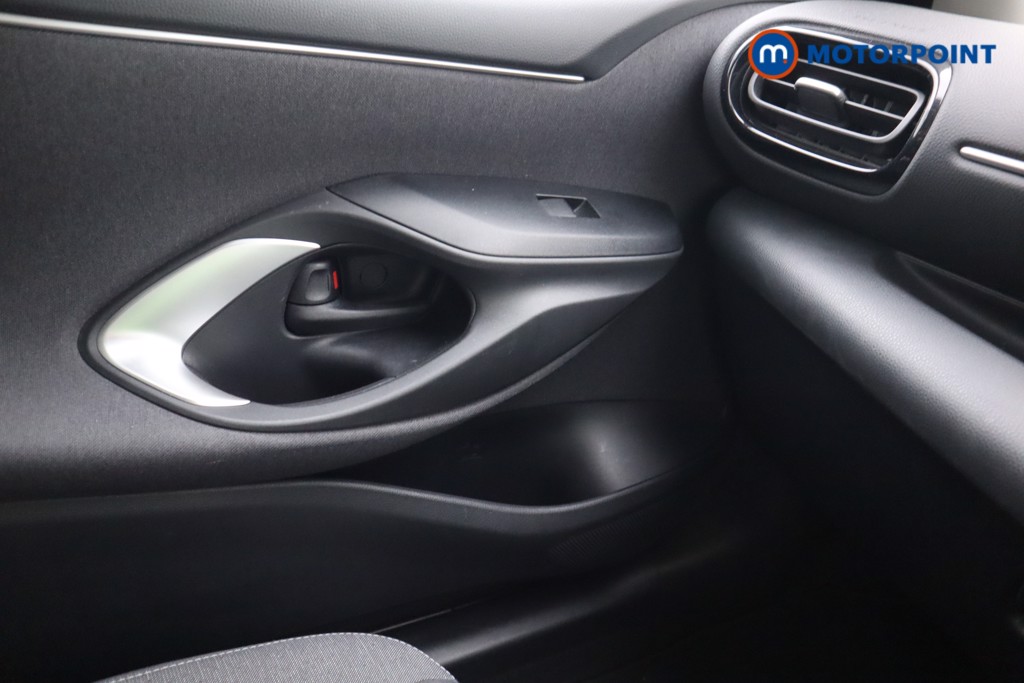 Used Toyota Yaris 2022 for sale - 76278783: Photo 19