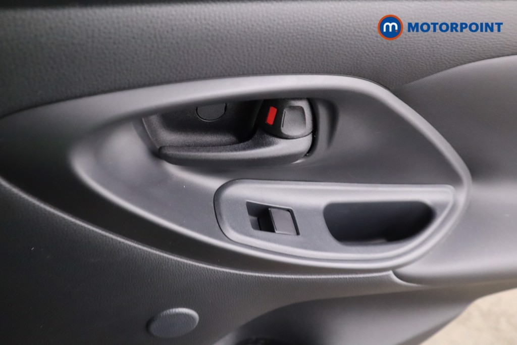 Used Toyota Yaris 2022 for sale - 76278783: Photo 25