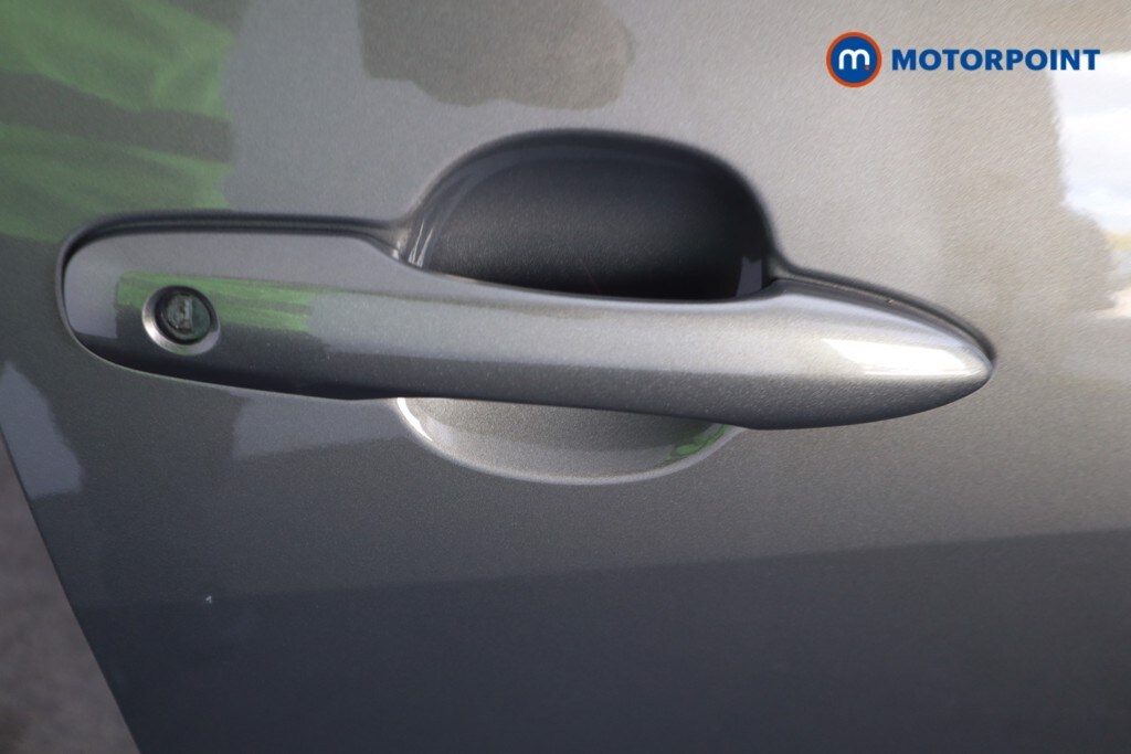 Used Toyota Yaris 2022 for sale - 76278783: Photo 30
