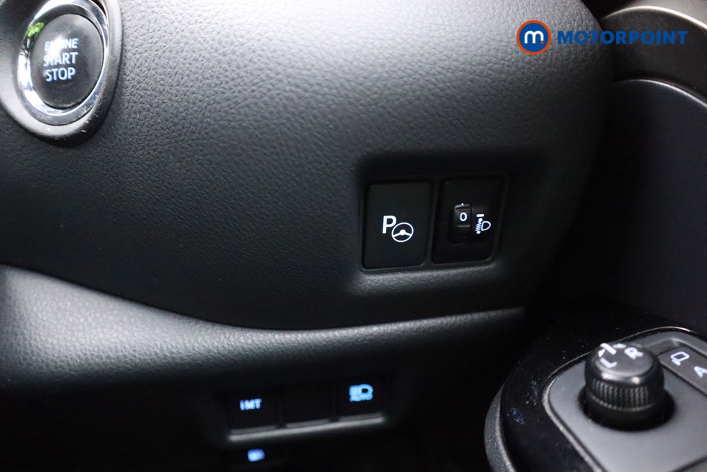 Used Toyota C-HR 2018 for sale - 76344893: Photo 16