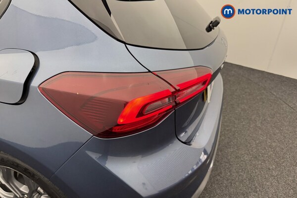 Used Ford Focus 2023 for sale - 76067821: Photo 31