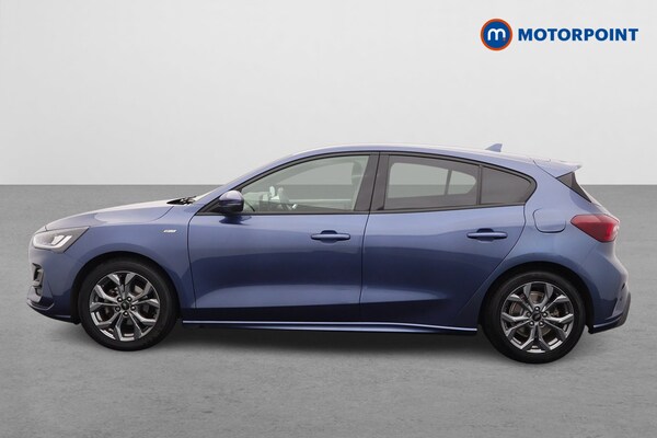 Used Ford Focus 2023 for sale - 76067821: Photo 4