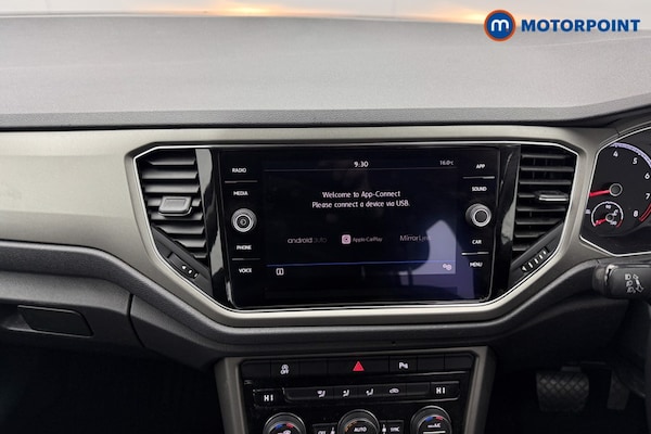 Used Volkswagen T-Roc 2020 for sale - 76262206: Photo 10
