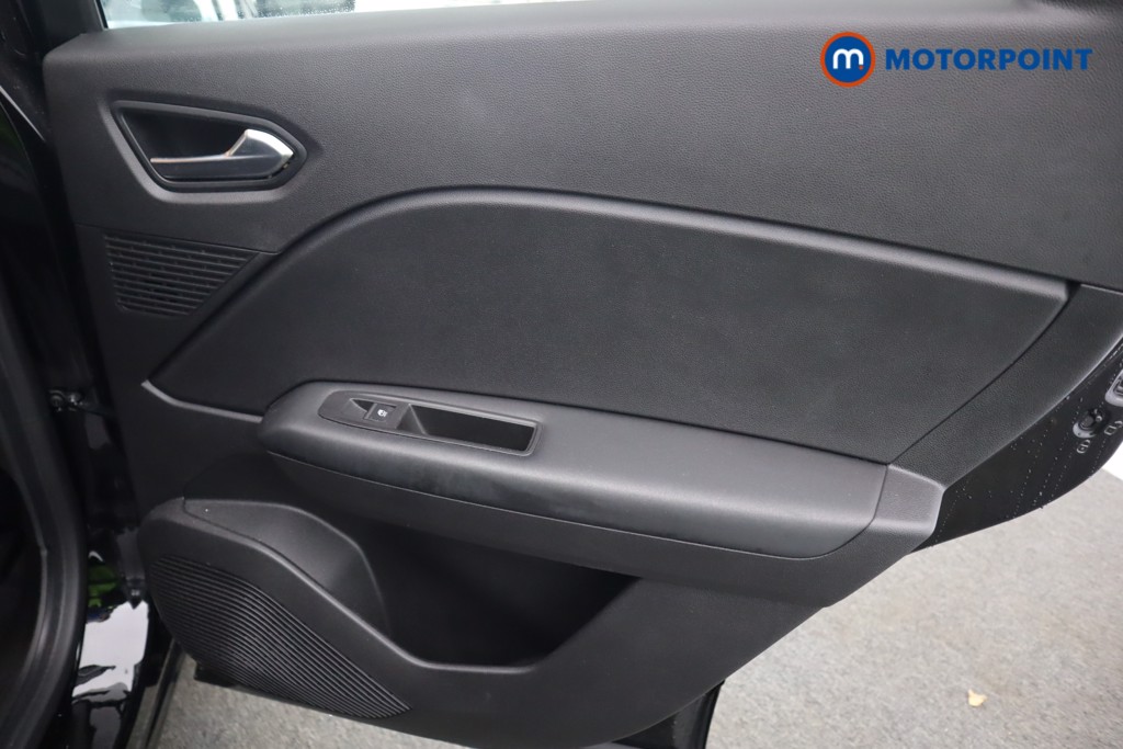 Used Renault Captur 2022 for sale - 77225980: Photo 36