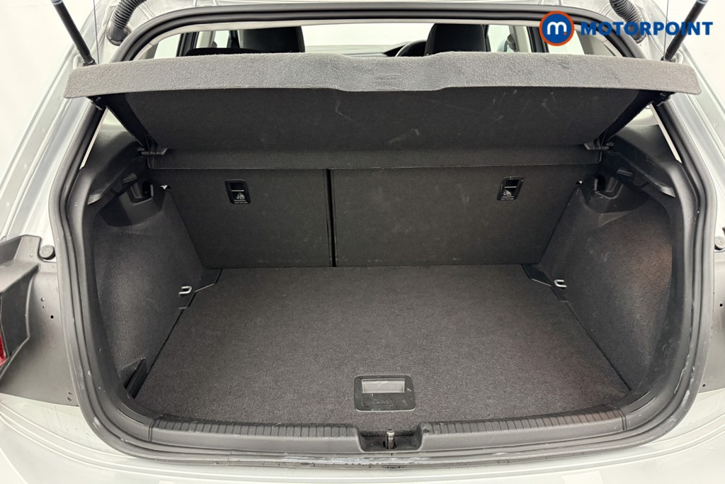 Used Volkswagen Polo 2024 for sale - 77407234: Photo 32