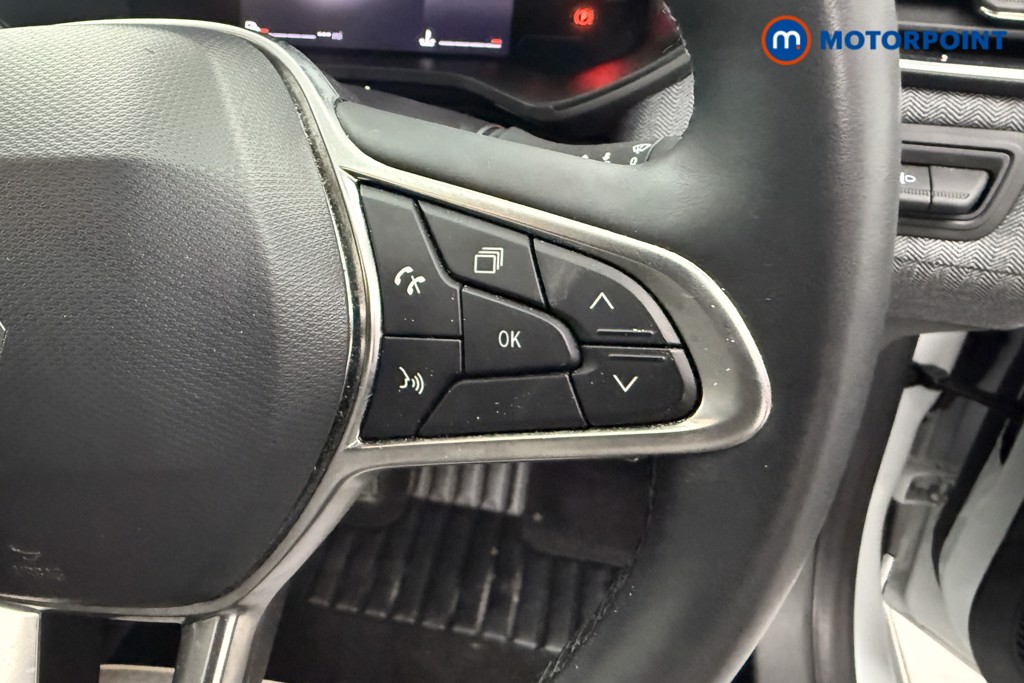 Used Renault Clio 2024 for sale - 77148896: Photo 12