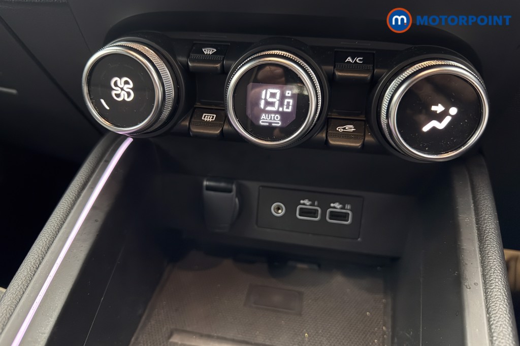 Used Renault Clio 2024 for sale - 77148896: Photo 23