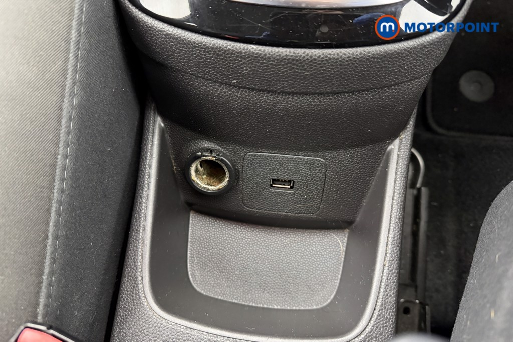 Used Ford Fiesta 2017 for sale - 77421141: Photo 21