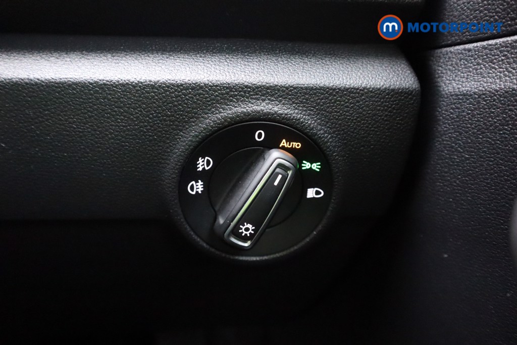 Used Volkswagen T-Roc 2018 for sale - 76734515: Photo 16