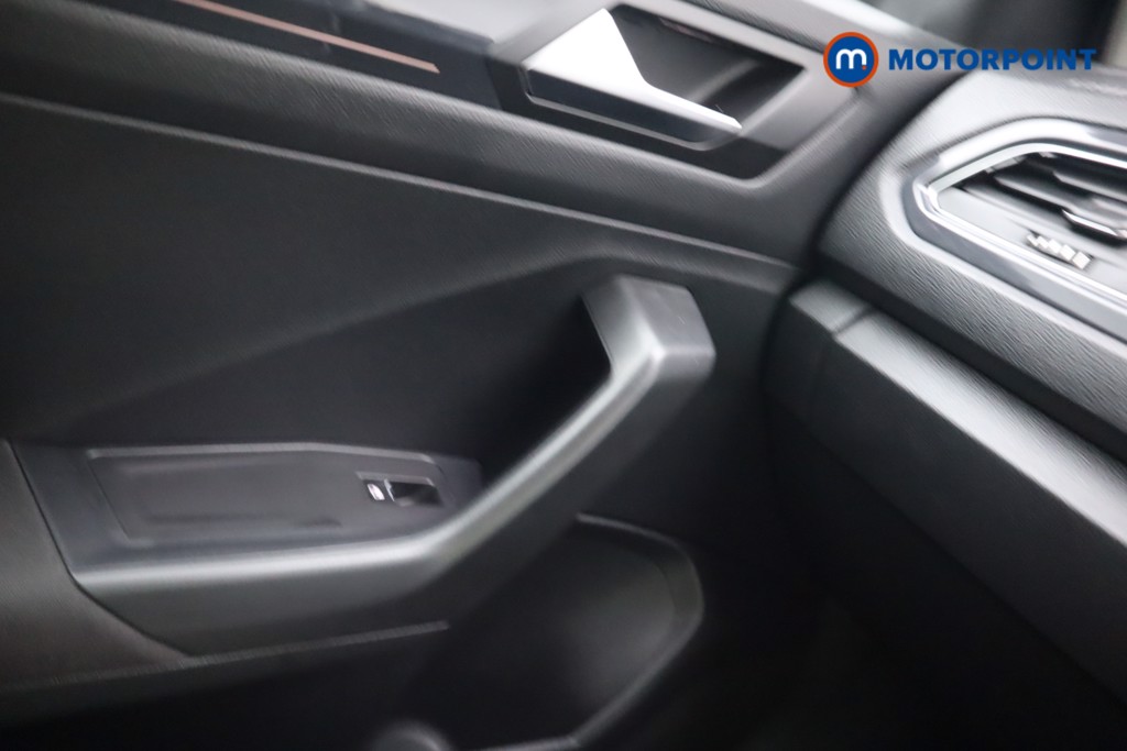 Used Volkswagen T-Roc 2018 for sale - 76734515: Photo 20