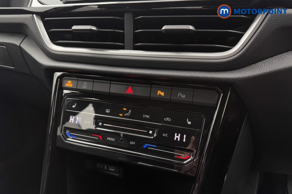 Used Volkswagen T-Roc 2024 for sale - 77450664: Photo 21