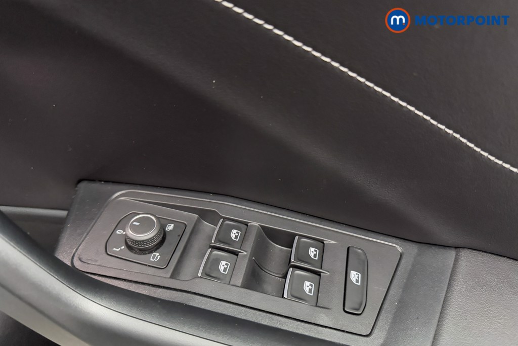 Used Volkswagen T-Roc 2024 for sale - 77450664: Photo 27