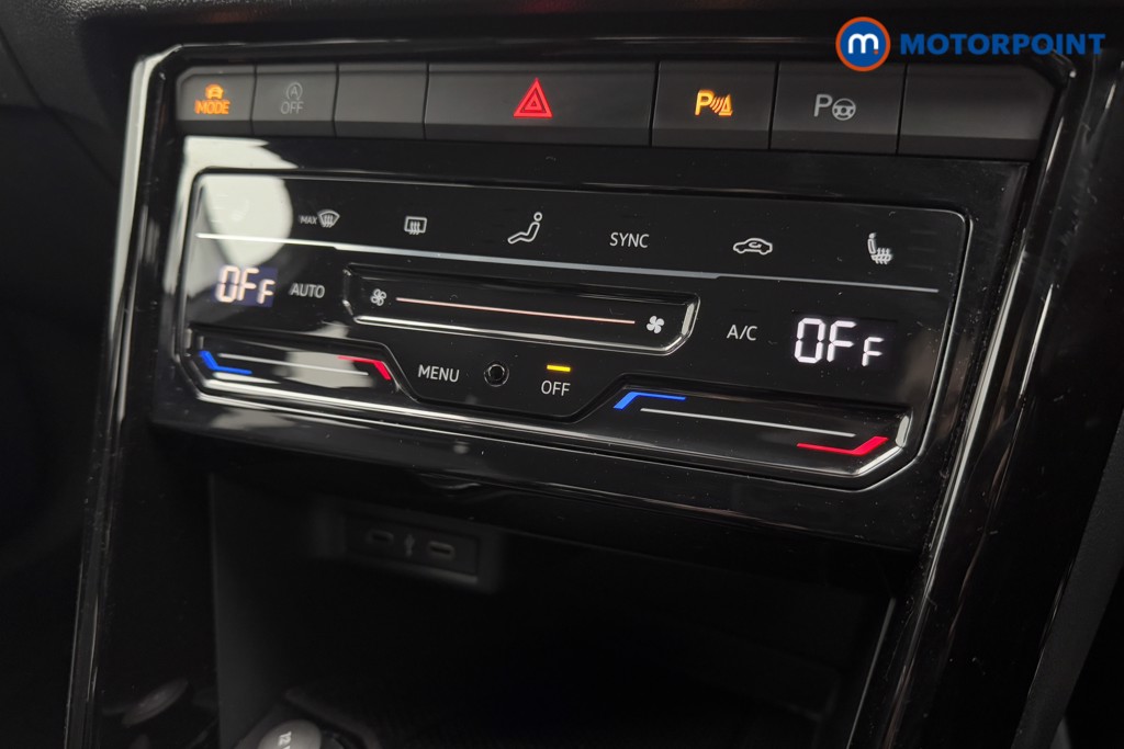 Used Volkswagen T-Roc 2022 for sale - 77431983: Photo 21