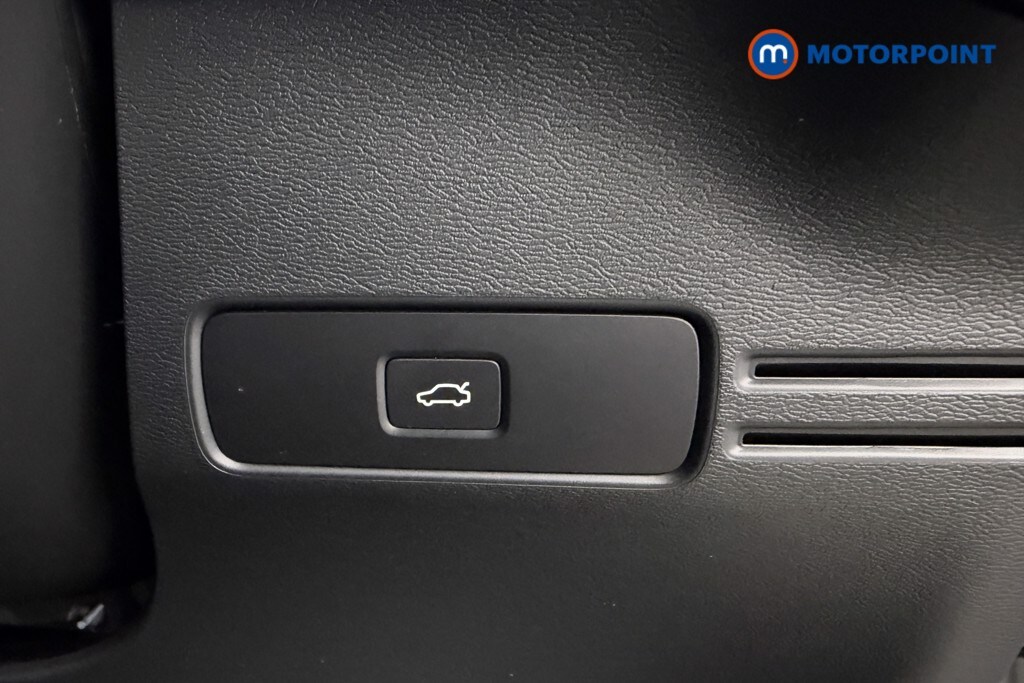 Used Volvo XC40 2024 for sale - 77555489: Photo 15