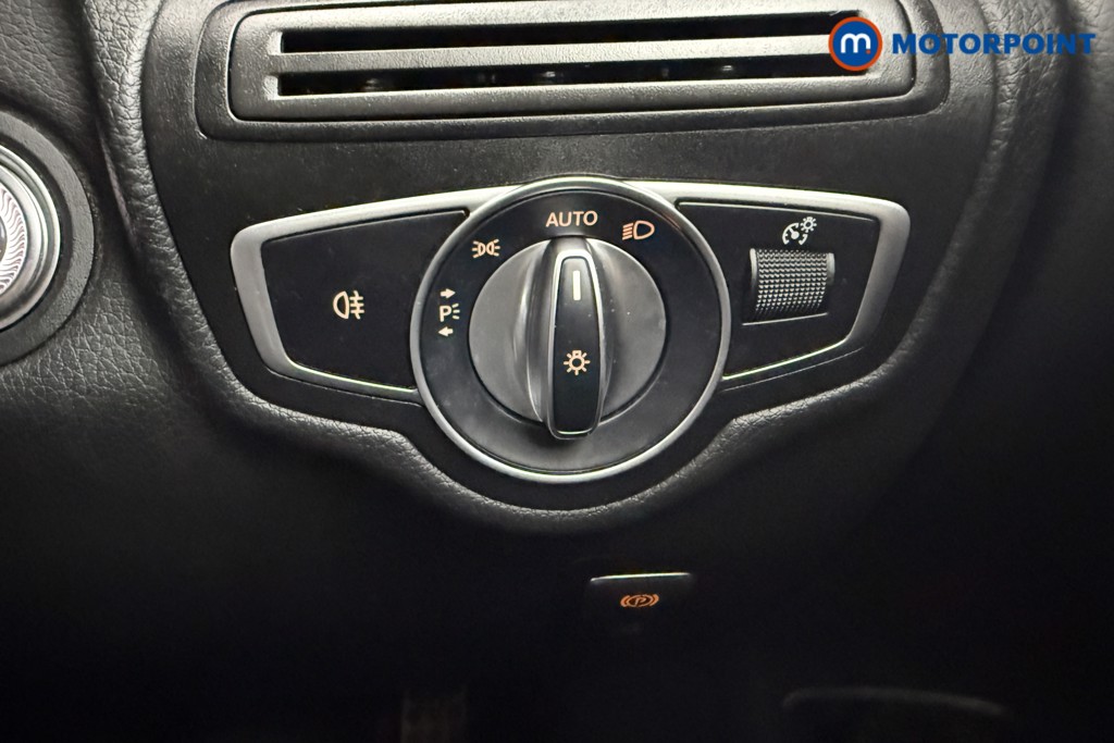 Used Mercedes-Benz GLC 2022 for sale - 77604392: Photo 17