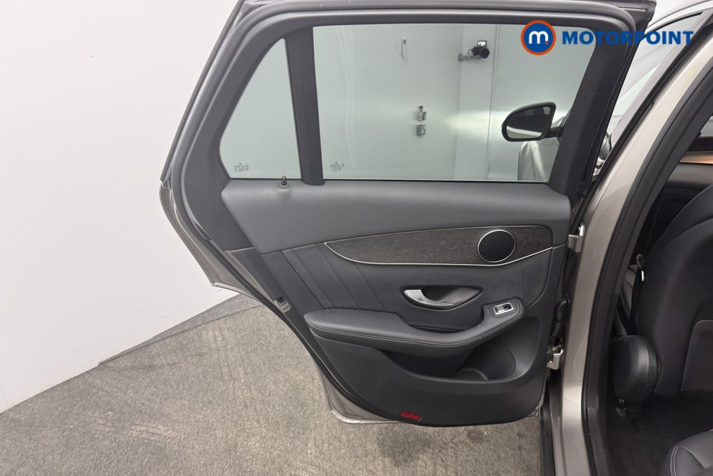 Used Mercedes-Benz GLC 2019 for sale - 77730403: Photo 15