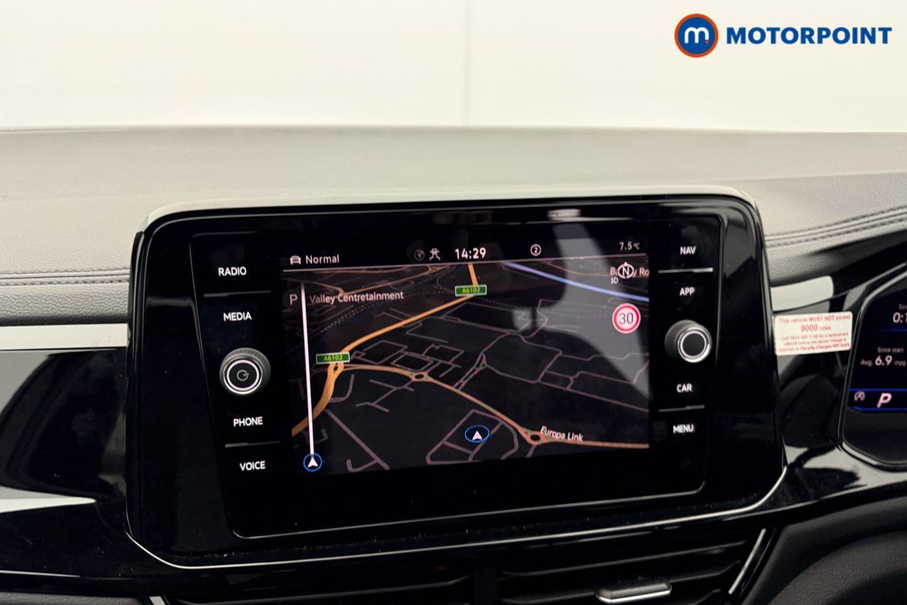 Used Volkswagen T-Roc for sale - 77324123: Photo 10