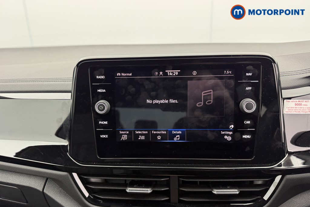 Used Volkswagen T-Roc for sale - 77324123: Photo 15