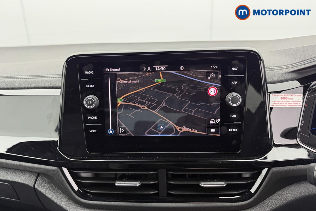 Used Volkswagen T-Roc for sale - 77324123: Photo 17