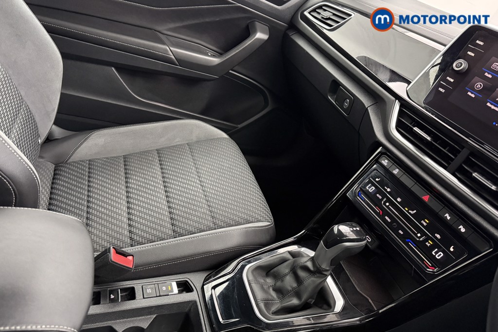 Used Volkswagen T-Roc 2022 for sale - 77435795: Photo 24