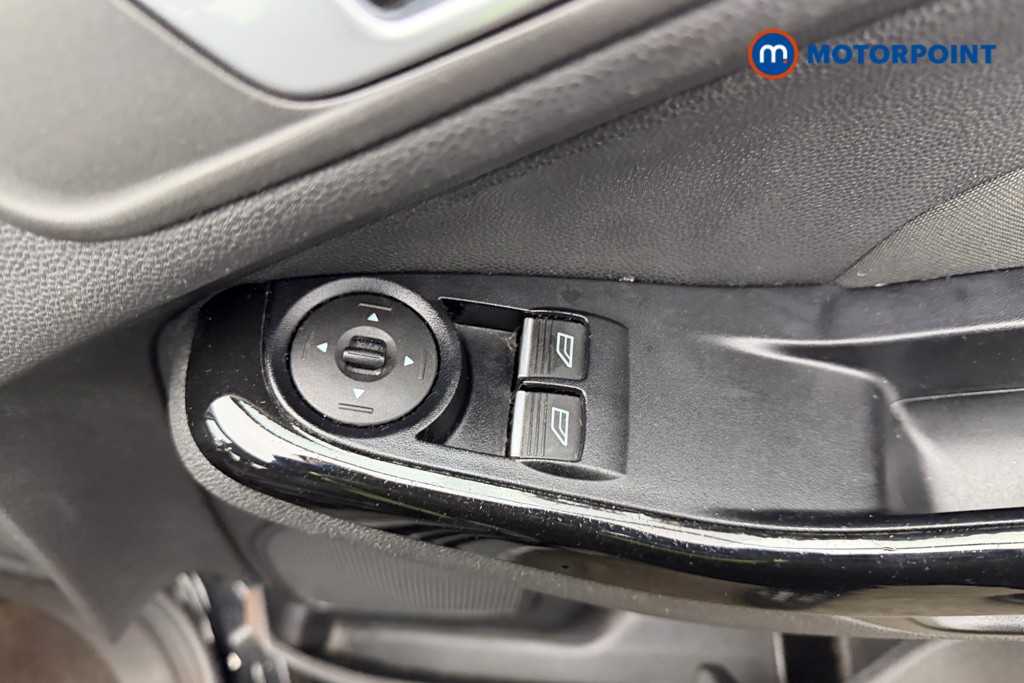 Used Ford Fiesta 2017 for sale - 77540890: Photo 25