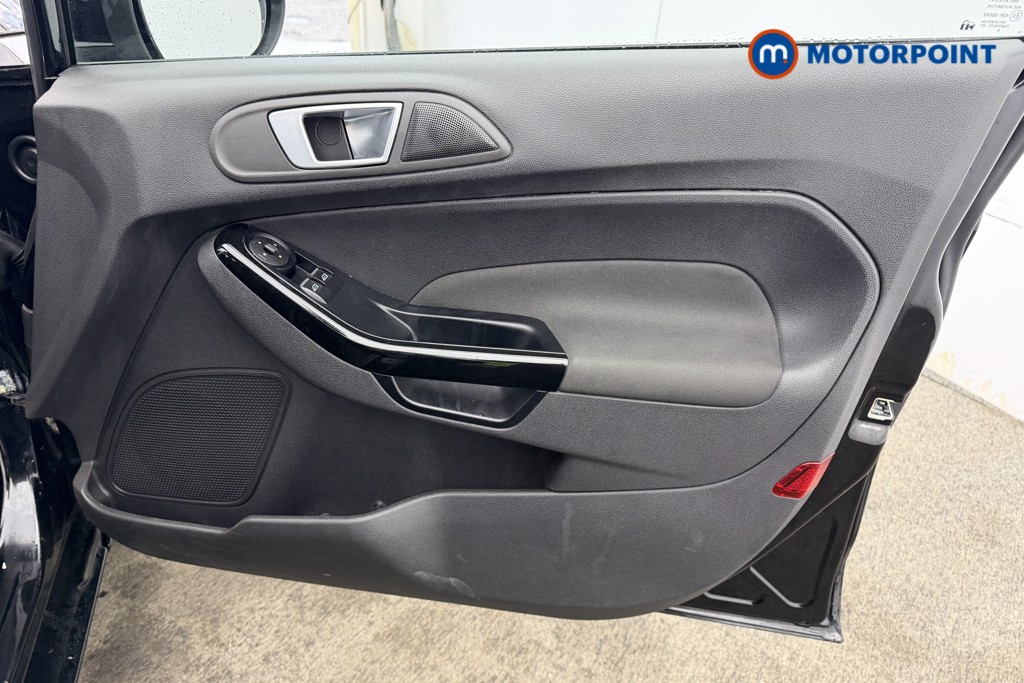 Used Ford Fiesta 2017 for sale - 77540890: Photo 26