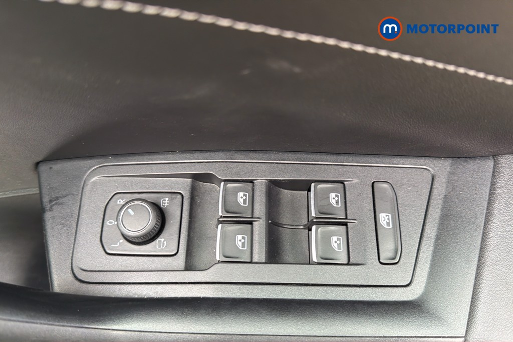 Used Volkswagen T-Roc 2023 for sale - 77804722: Photo 24