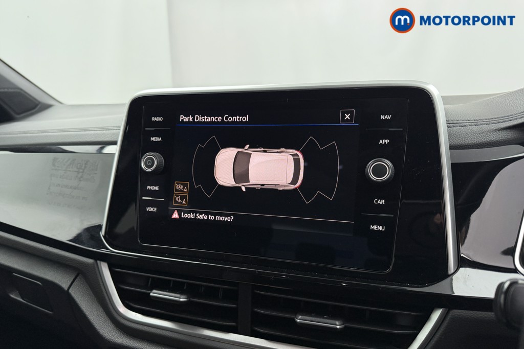 Used Volkswagen T-Roc 2023 for sale - 77688535: Photo 20