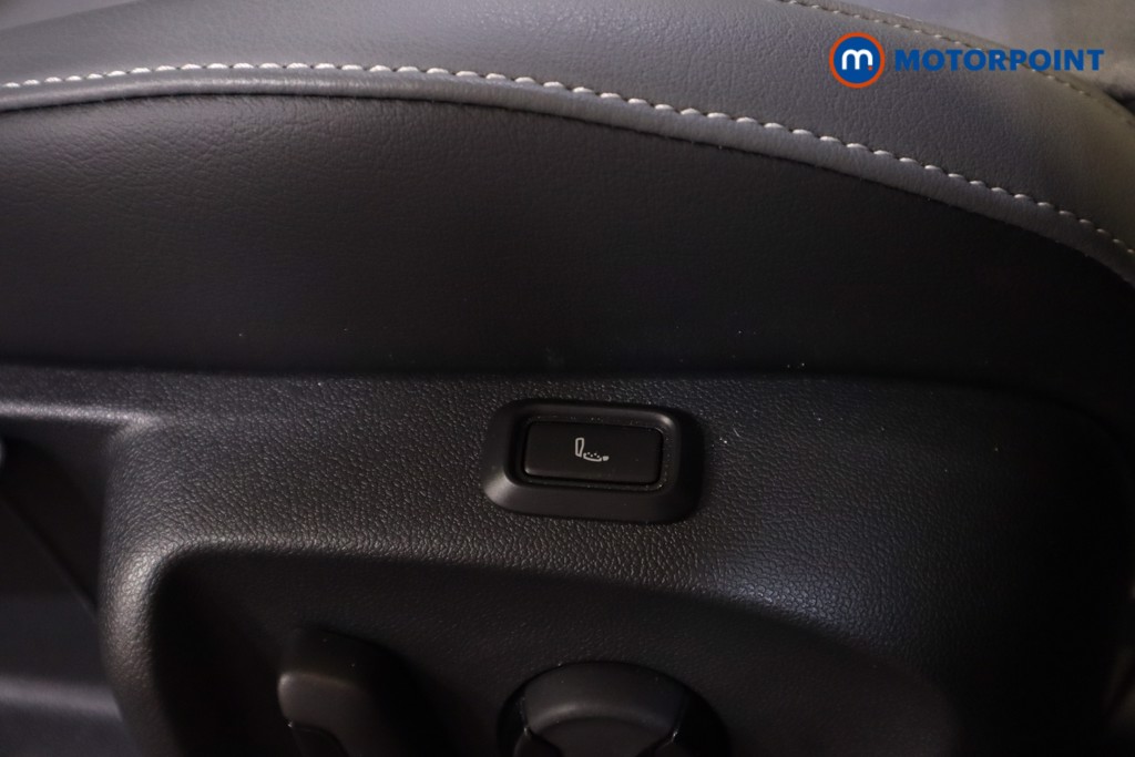 Used Volkswagen Passat 2025 for sale - 76317040: Photo 16