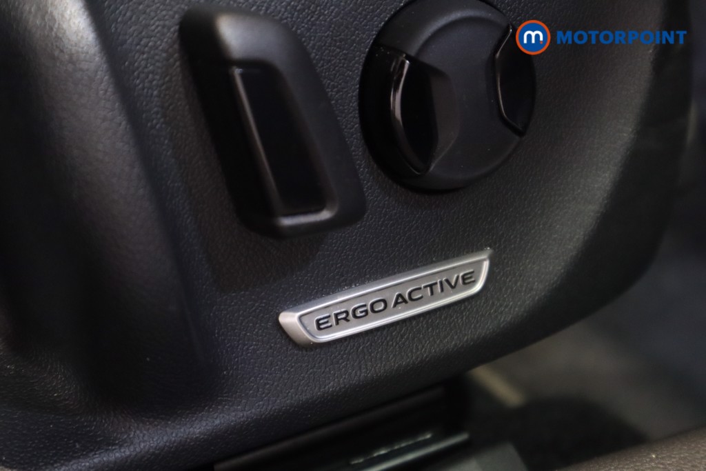 Used Volkswagen Passat 2025 for sale - 76317040: Photo 17