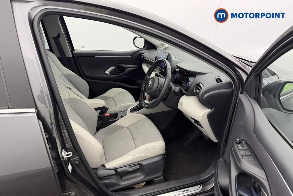 Used Toyota Yaris 2022 for sale - 77650709: Photo 27