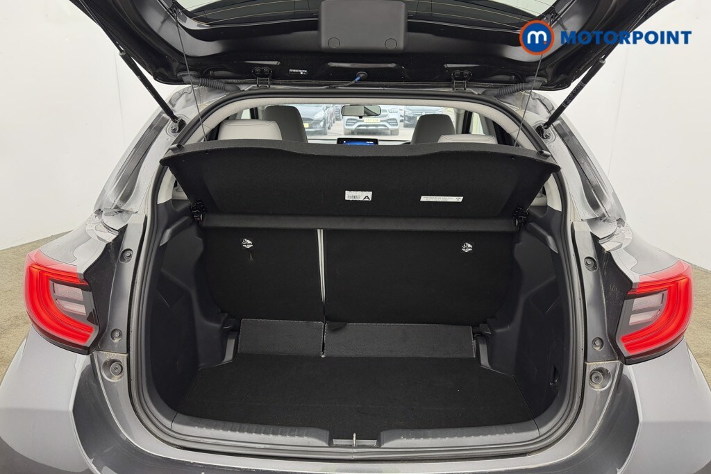 Used Toyota Yaris 2022 for sale - 77650709: Photo 33