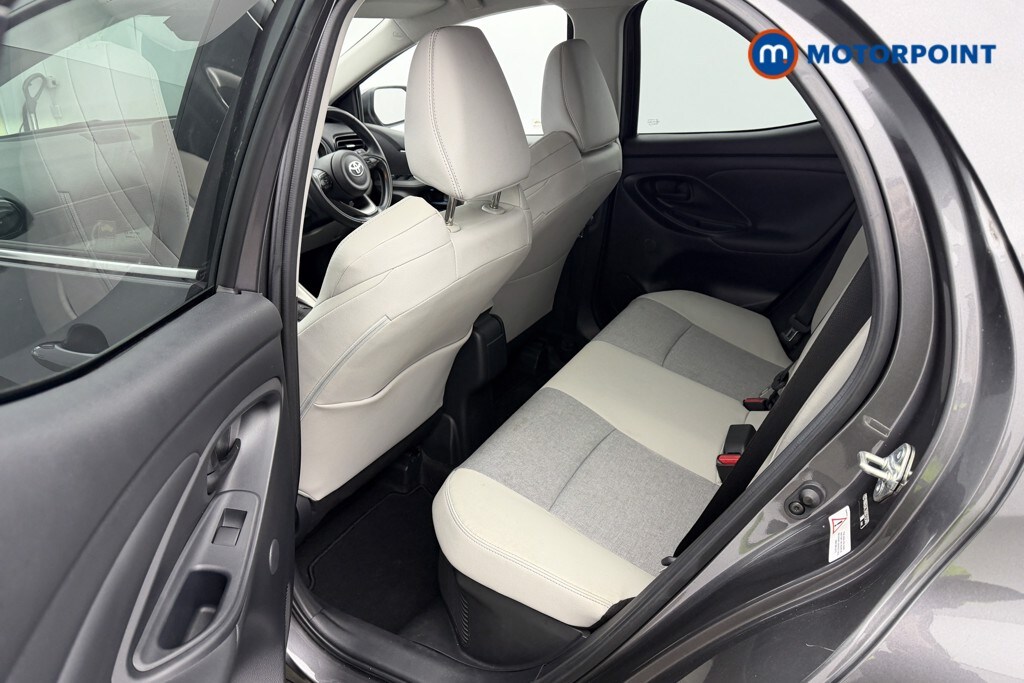 Used Toyota Yaris 2022 for sale - 77650709: Photo 34