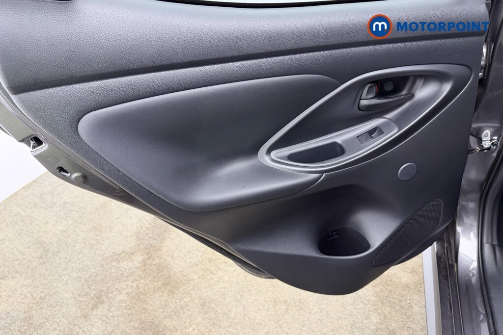 Used Toyota Yaris 2022 for sale - 77650709: Photo 35